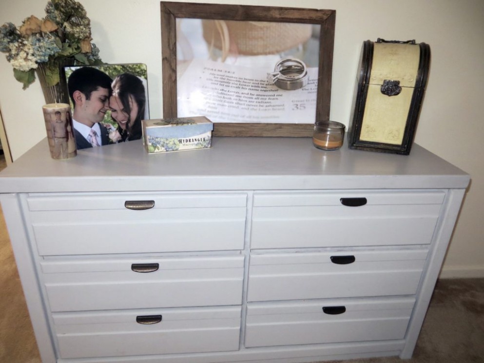 Laminate Dresser Transformation With Chalked Paint The Restful Home Rustoleum.chalk